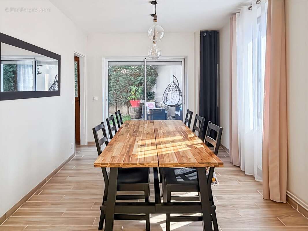 Maison à SERMAISES