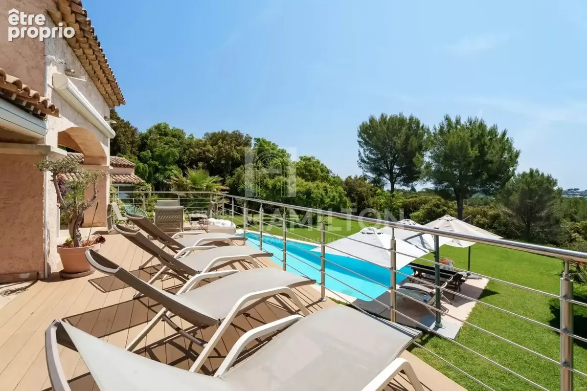 Biot villa avec vue, 4 chambres et une maison d'amis avec 2 cham - photo 2