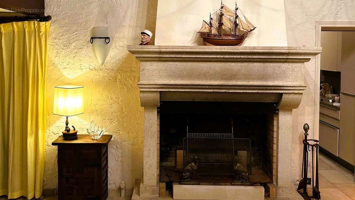 Maison à SAINT-GEORGES-DE-DIDONNE