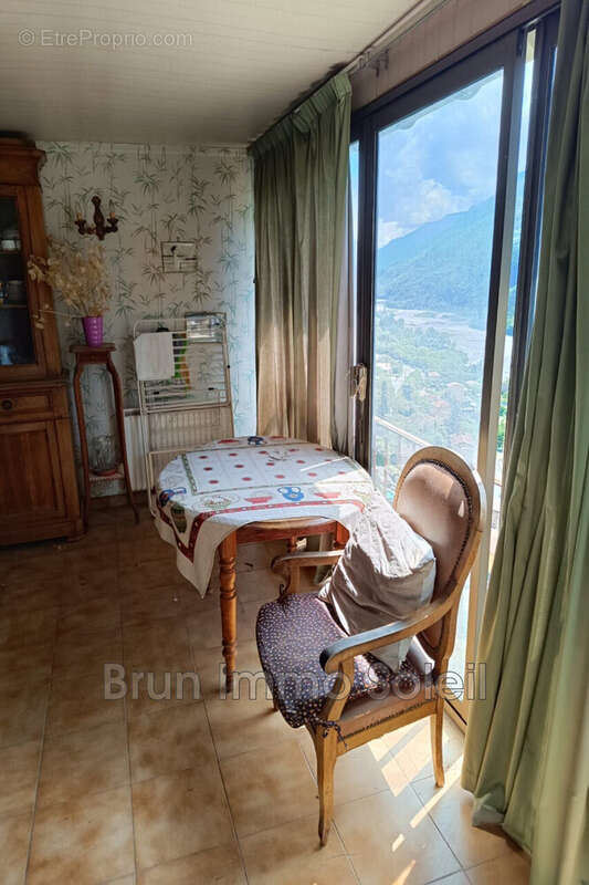 Appartement à TOUET-SUR-VAR