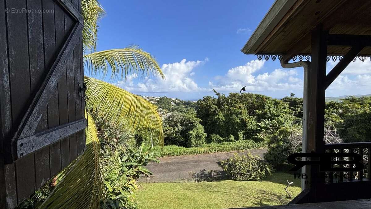 Maison à LA TRINITE