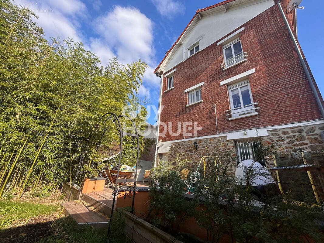 Maison à LES PAVILLONS-SOUS-BOIS