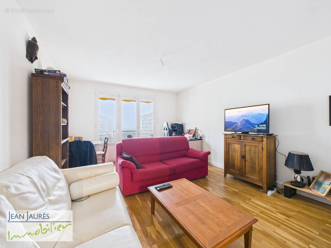 Appartement à SAINT-ANDRE-LES-VERGERS