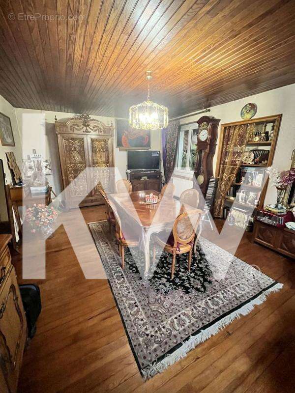 Maison à PAYRIN-AUGMONTEL