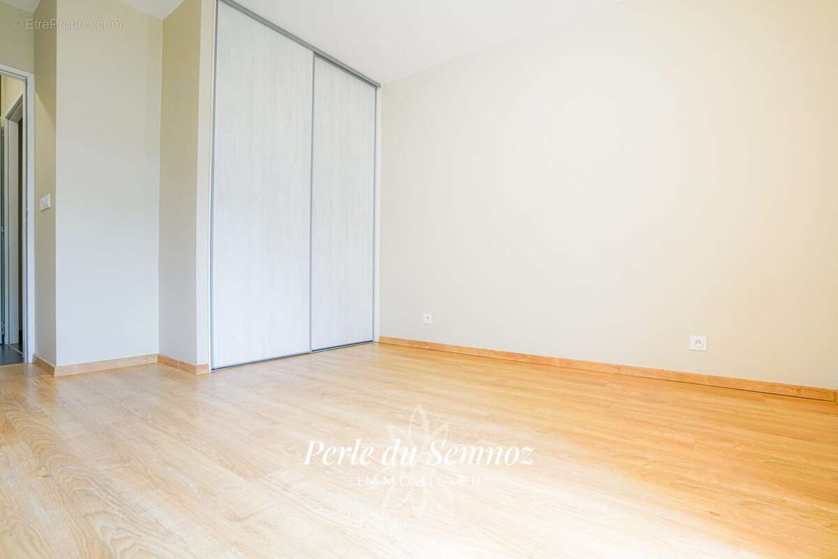 Appartement 65 m² à Seynod  - photo 9