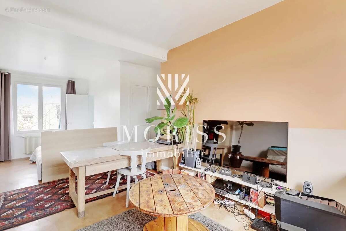 Appartement à PARIS-19E