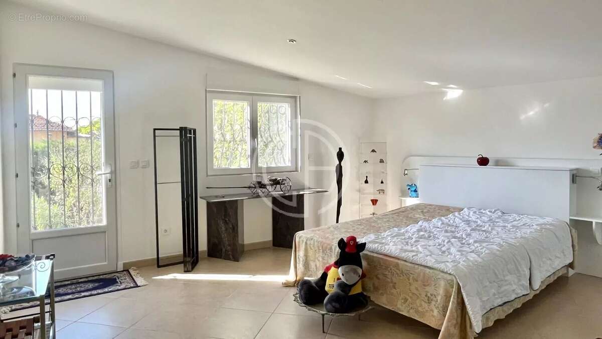 Appartement à LE CANNET