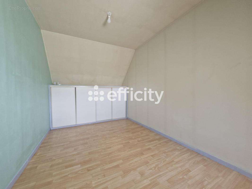 Maison 98 m² à Saint-Martin-En-Campagne  - photo 4