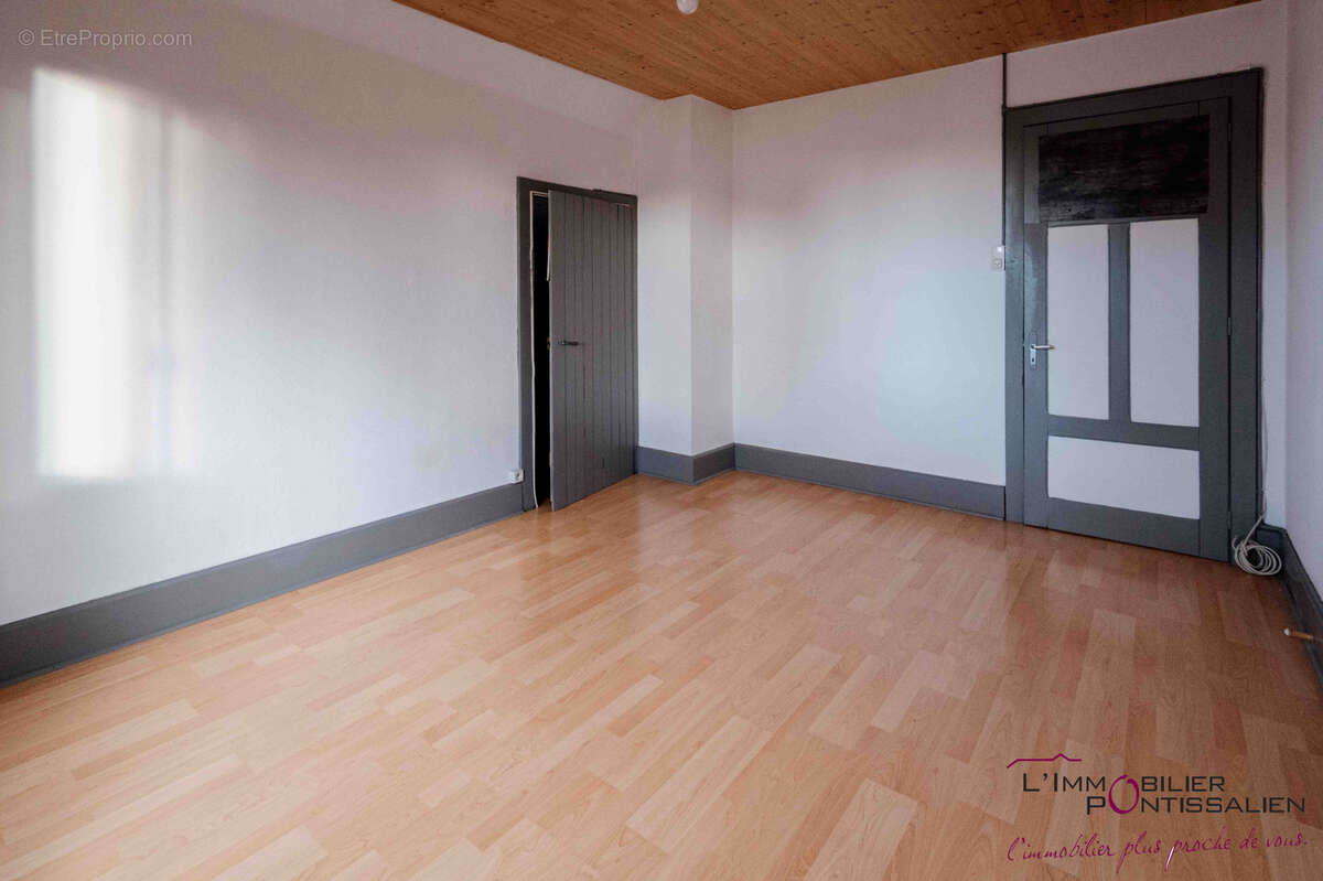 Appartement à PONTARLIER