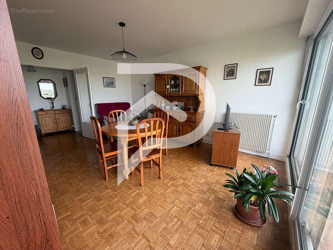 Appartement à VIRY-CHATILLON