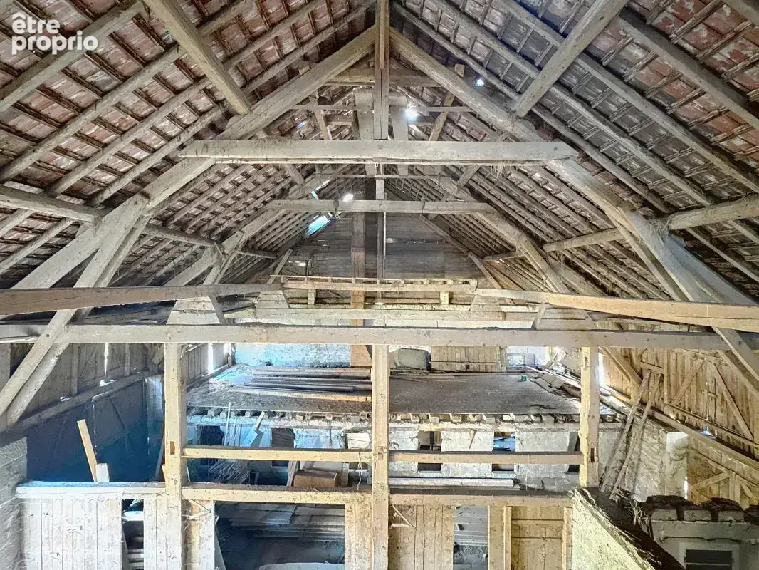 Maison 4 pièces 440 m² à vendre à La Roche-Sur-Foron (74800) - photo 4