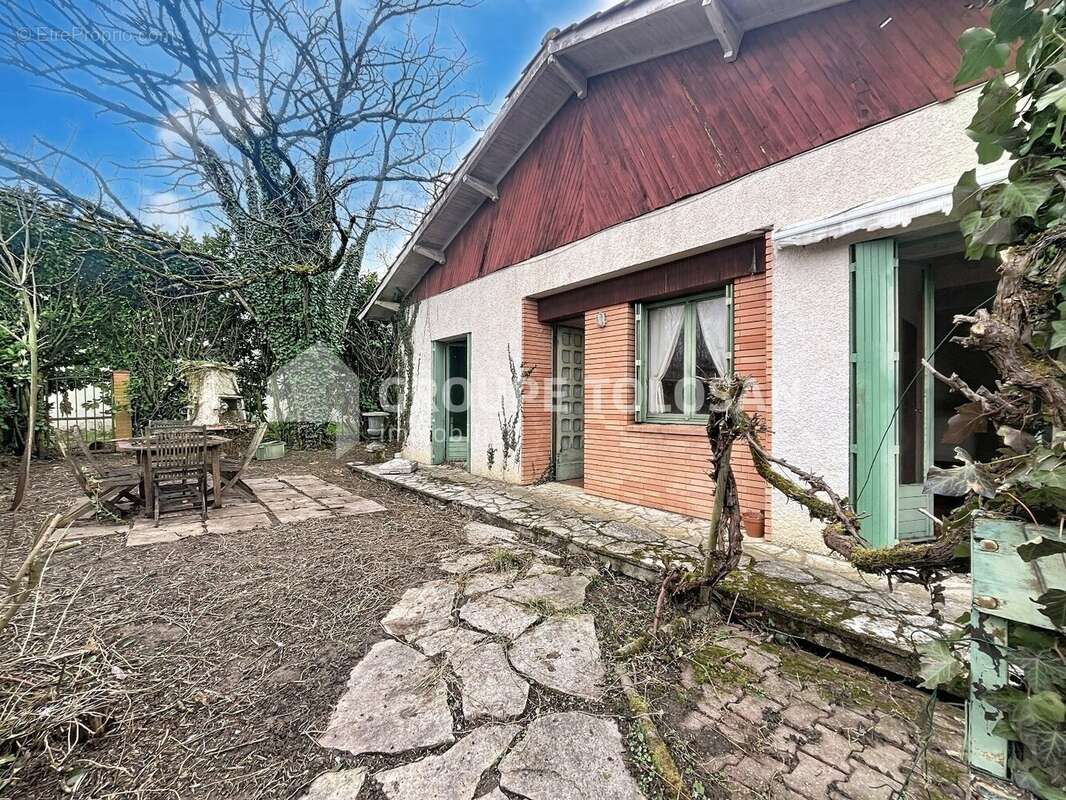 Maison à MONTASTRUC-LA-CONSEILLERE