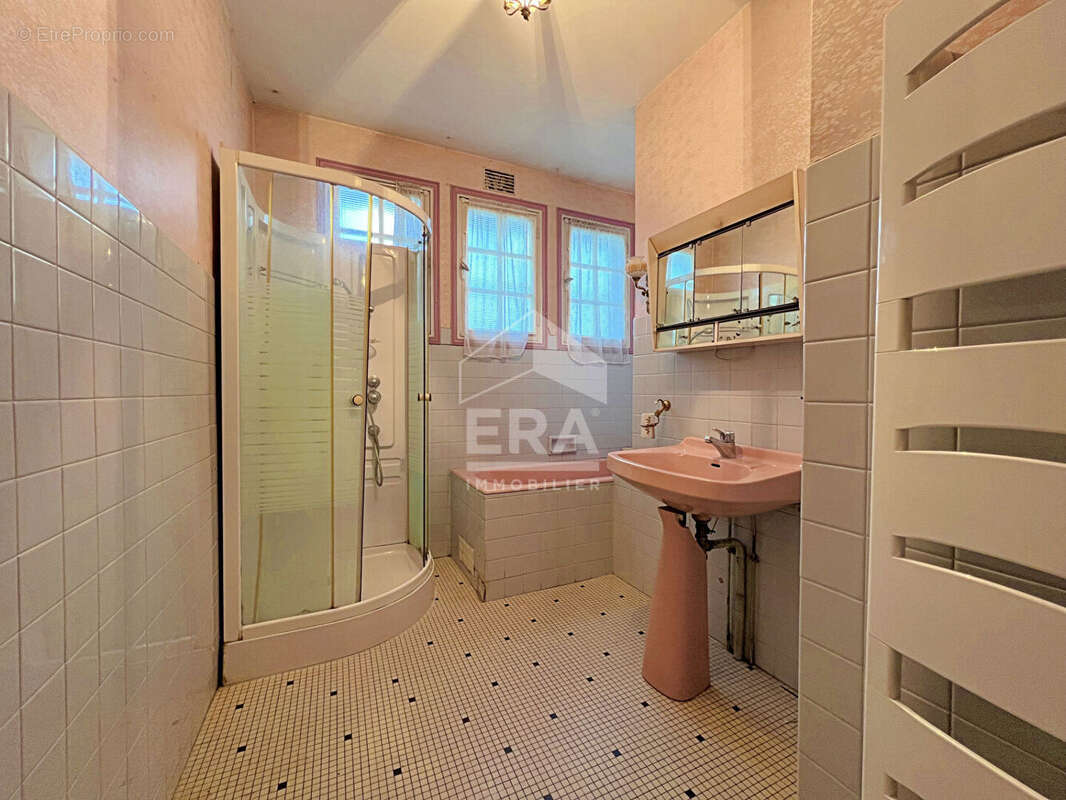 Maison à L&#039;ISLE-D&#039;ESPAGNAC