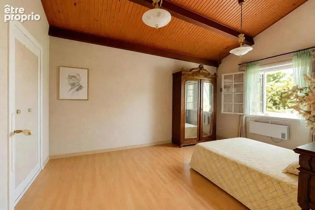 Maison de 8 pièces de 169 m² à Saint-Pons-de-Thomières - photo 11