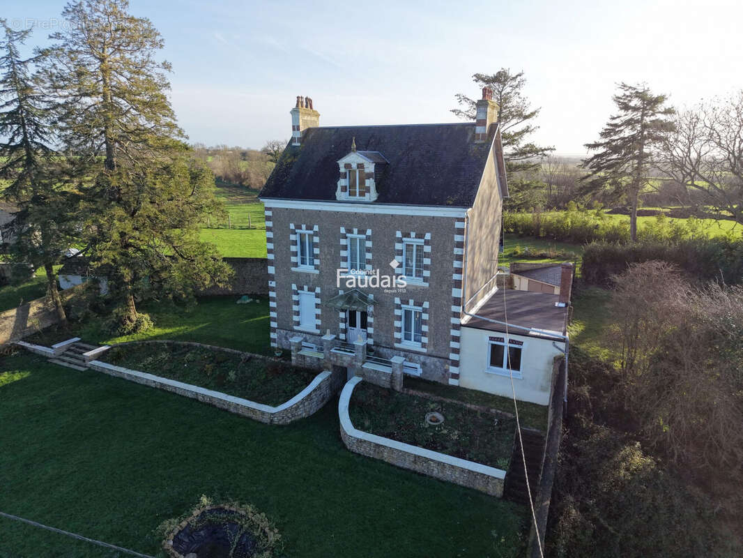 Maison 147 m² à Isigny-Sur-Mer  - photo 2