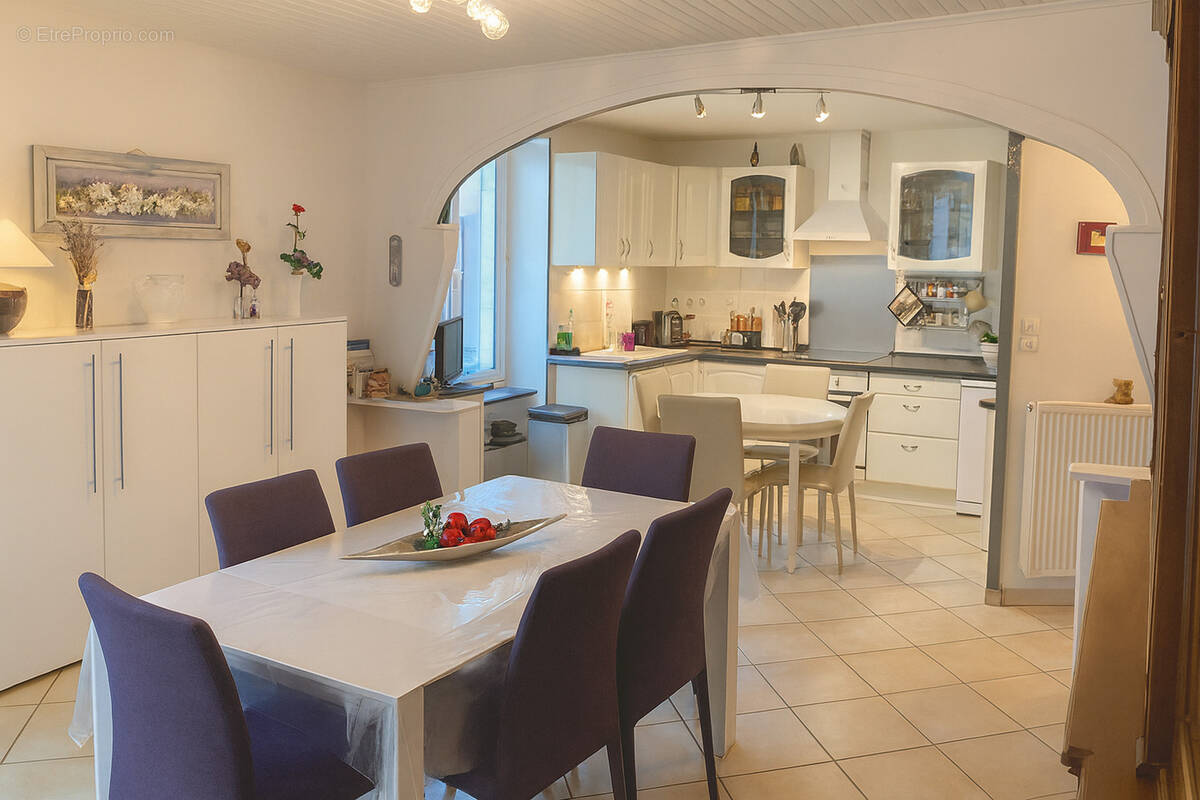 Maison à MONTELIMAR