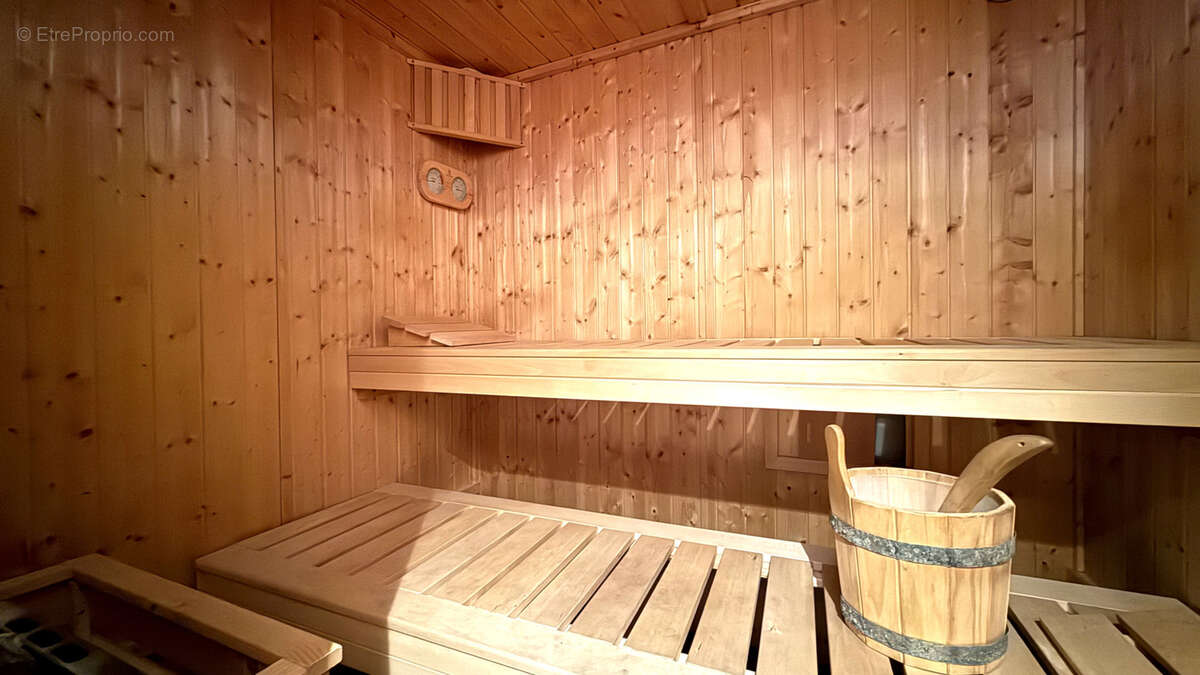 Maison à PREVESSIN-MOENS