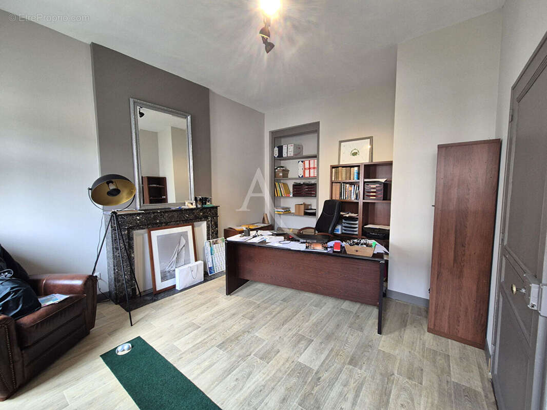 Maison à VILLENEUVE-DE-MARSAN