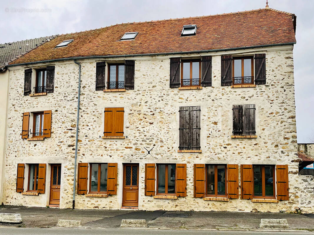 Appartement à REBAIS