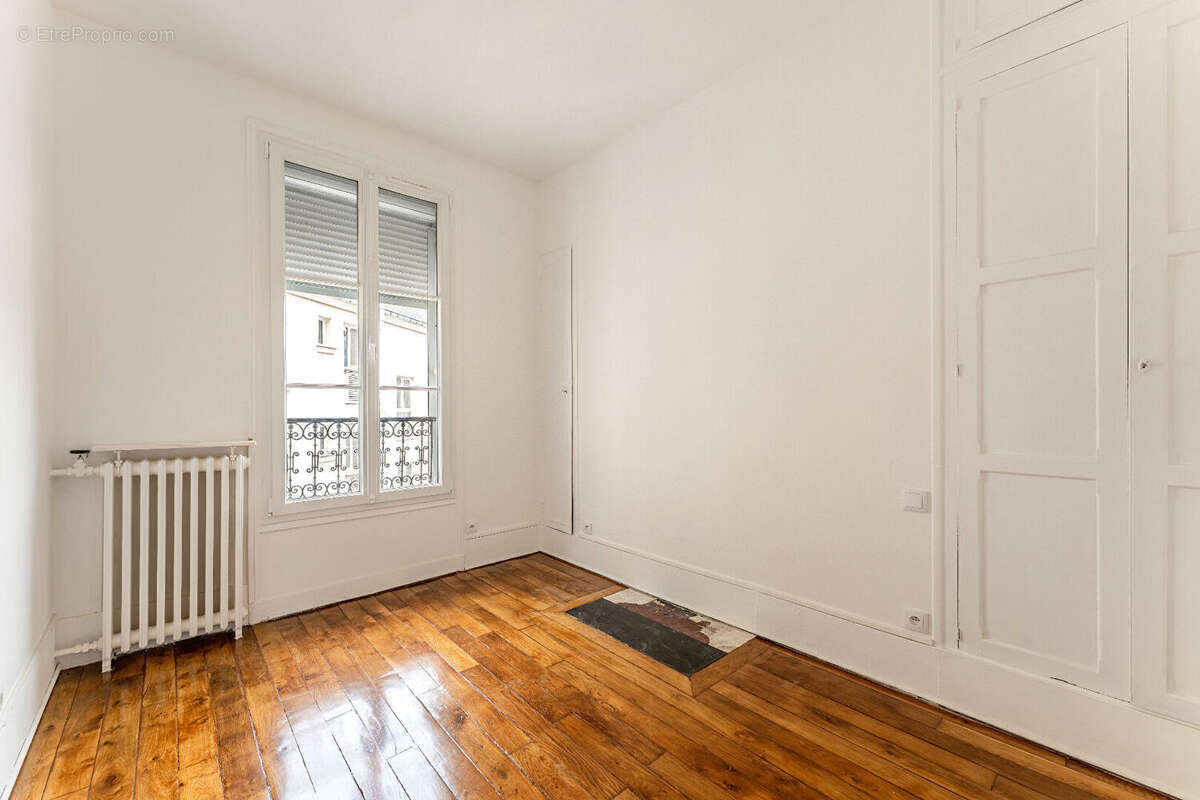 Appartement à PARIS-10E