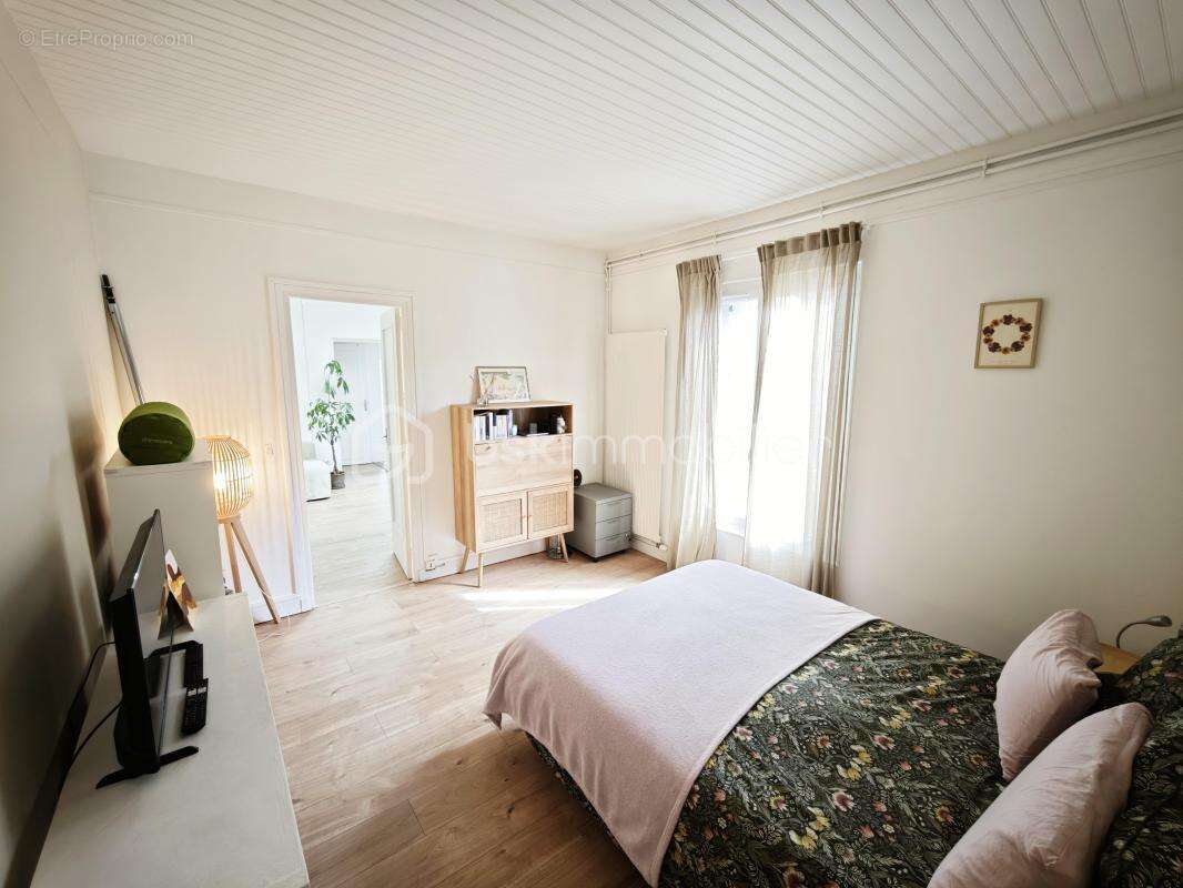 Appartement à NANTERRE