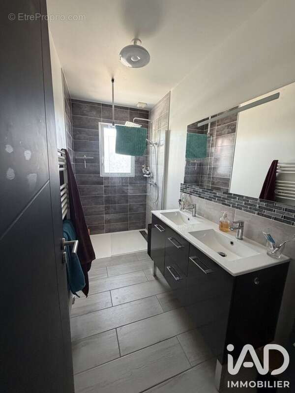Maison 136 m² à Saint-Medard-D'aunis  - photo 7