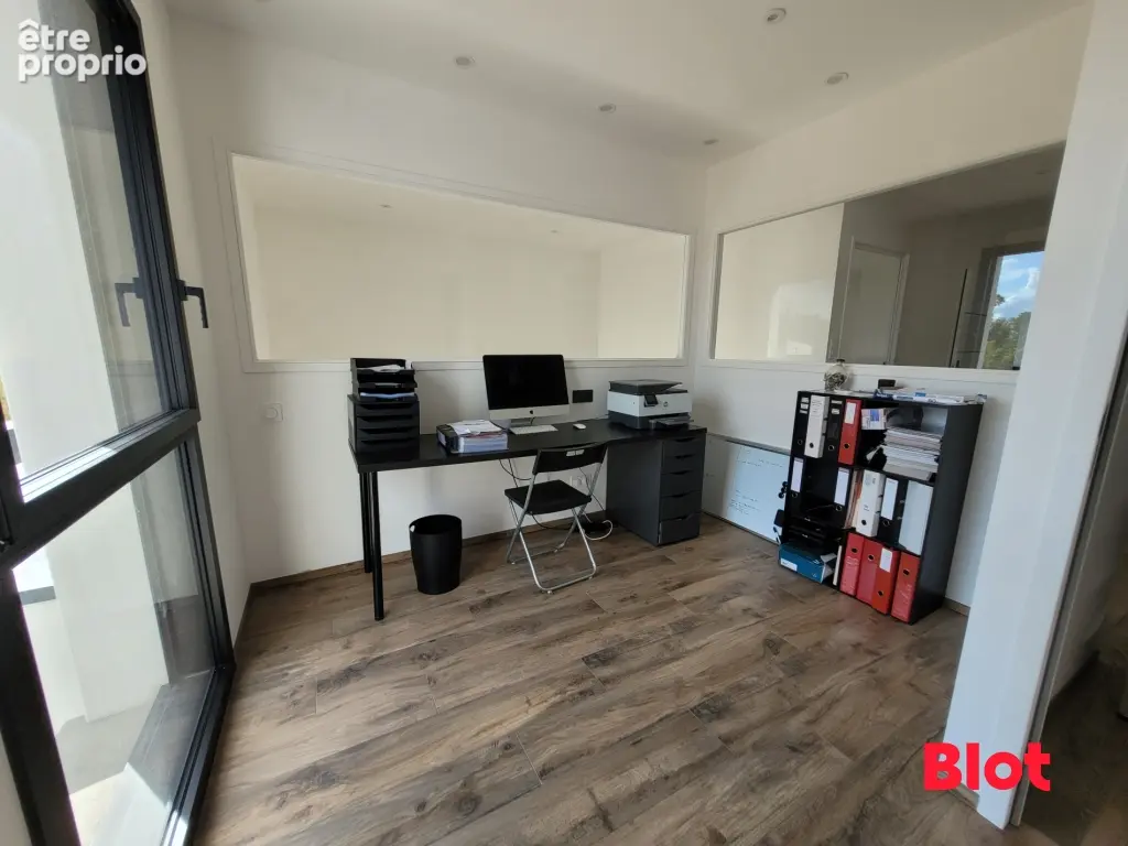Maison 162 m² à Sens-De-Bretagne  - photo 8