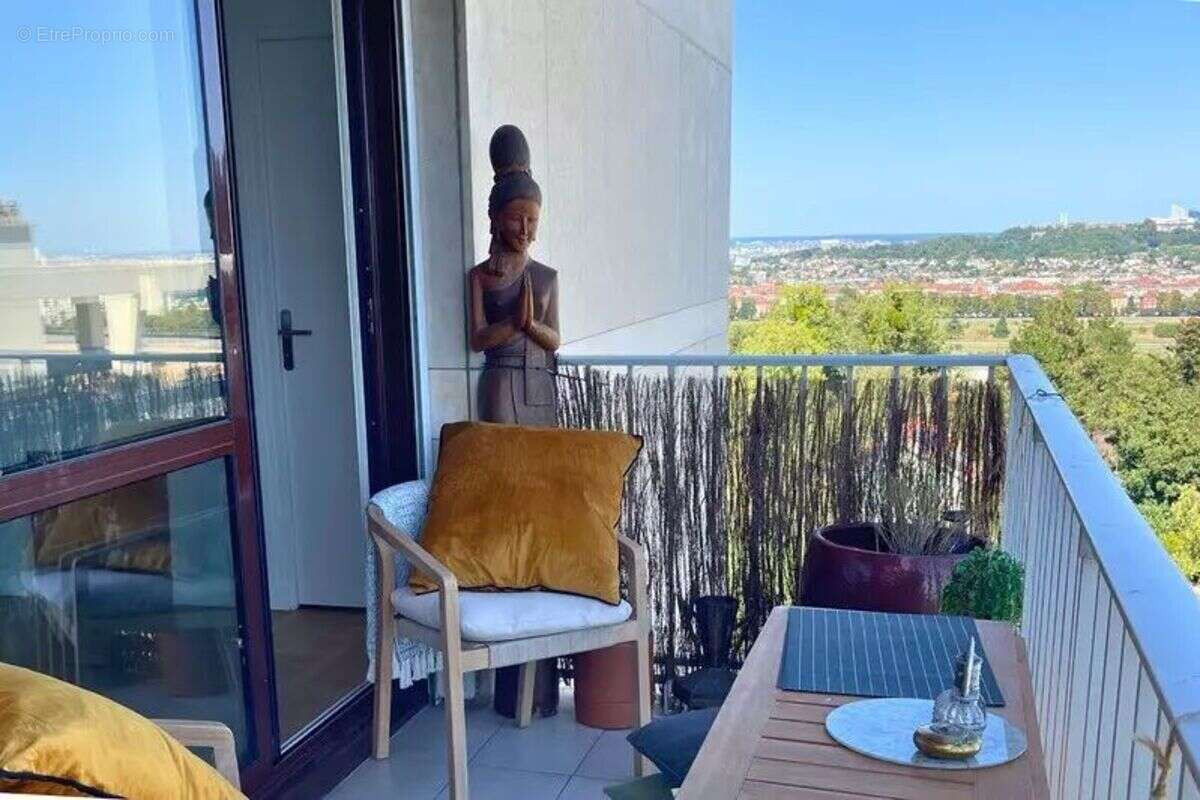 Appartement à GARCHES