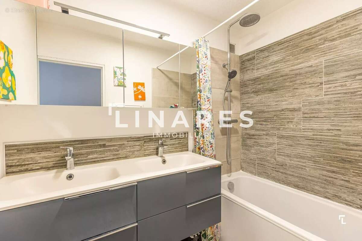 Appartement à MARSEILLE-12E
