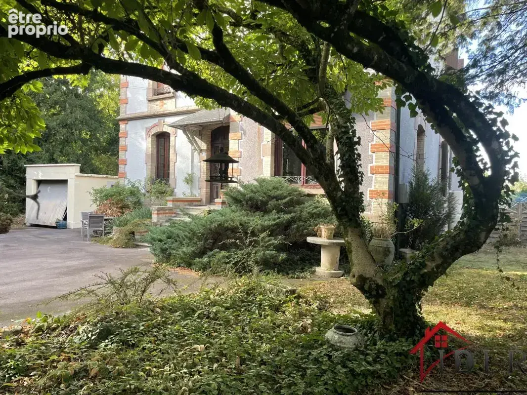 Elégante propriété de charme de 190 M2 habitables - photo 3