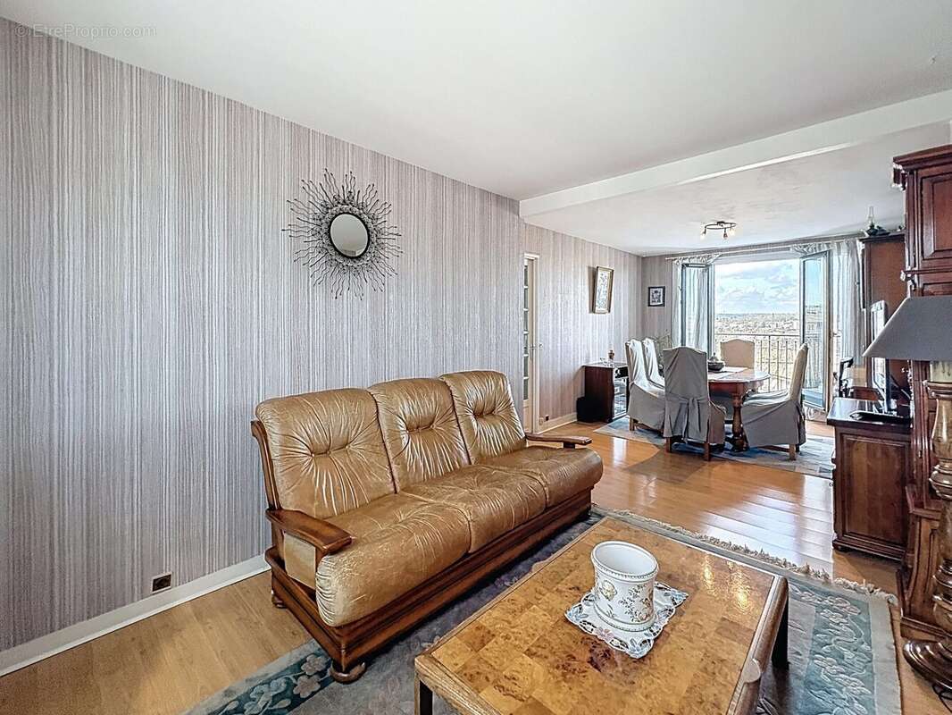 Appartement à L'HAY-LES-ROSES