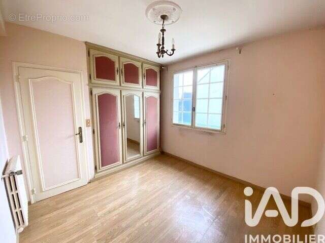 Maison 119 m² à Breteil  - photo 7