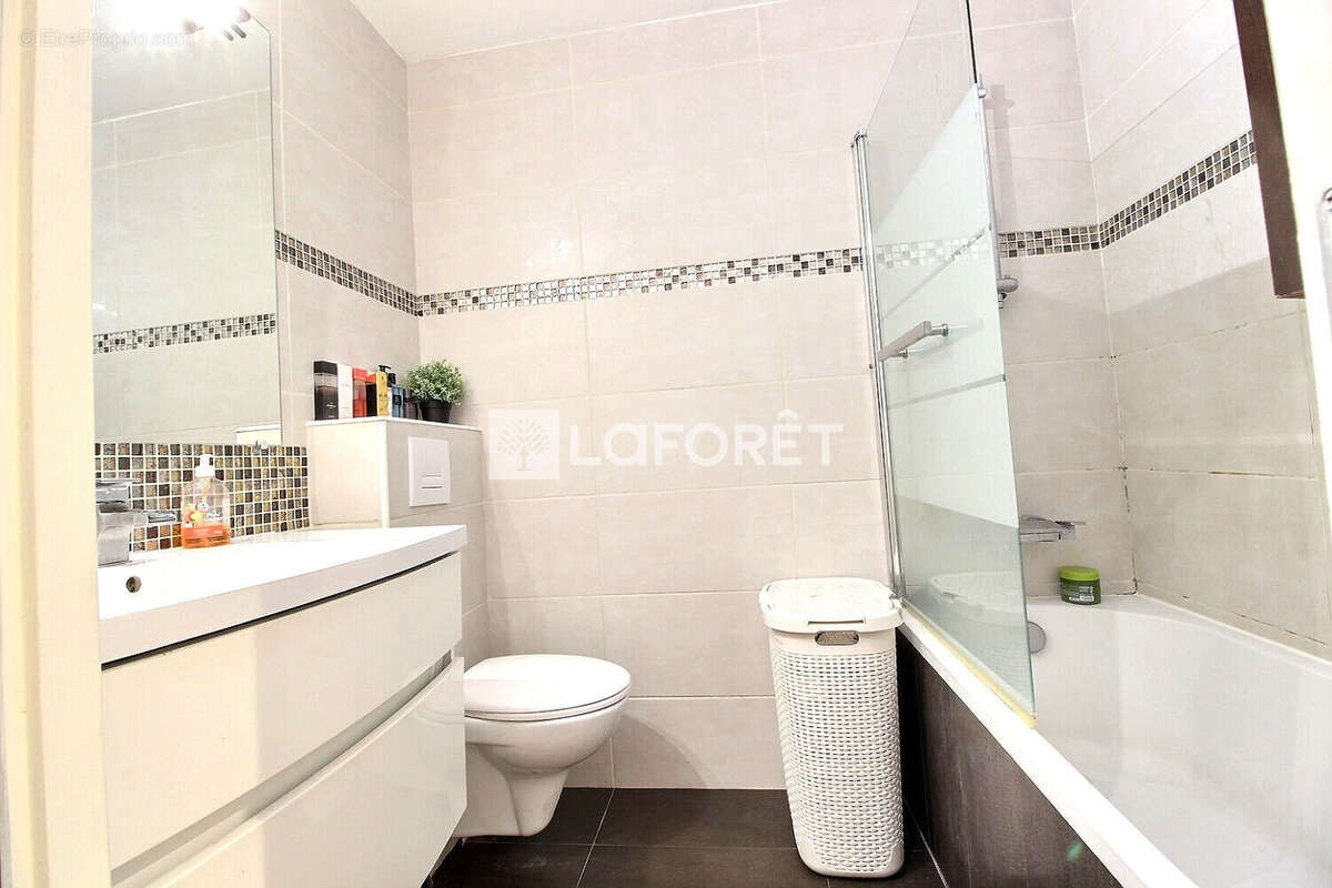 Appartement à GENNEVILLIERS