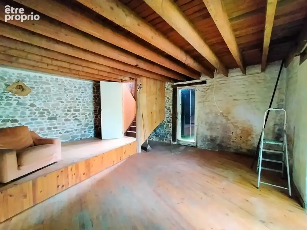 maison à vendre Le Ham en Mayenne avec dépendances