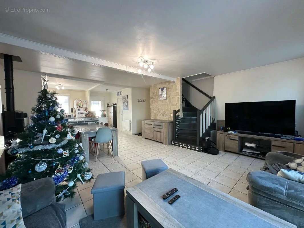 Maison à MONTIGNY-LES-CORMEILLES