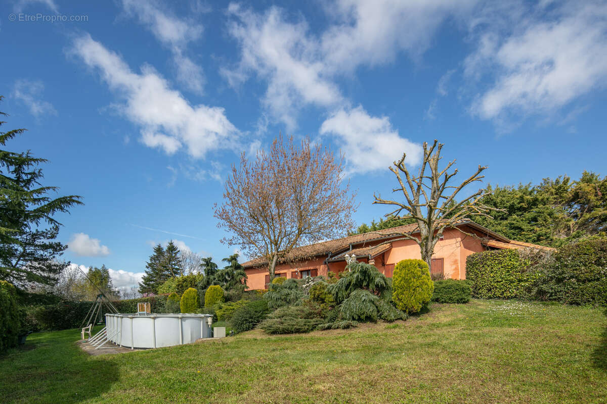 Maison à HAUTERIVES