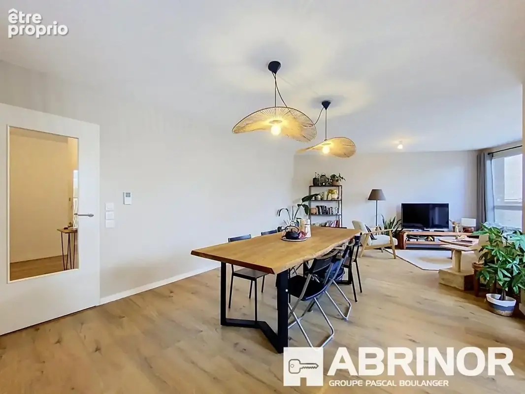 Lille Wazemmes - Superbe appartement T4 de 91 m² avec terrasse et parking - photo 18