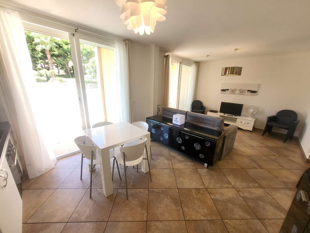 Appartement à BEAUSOLEIL