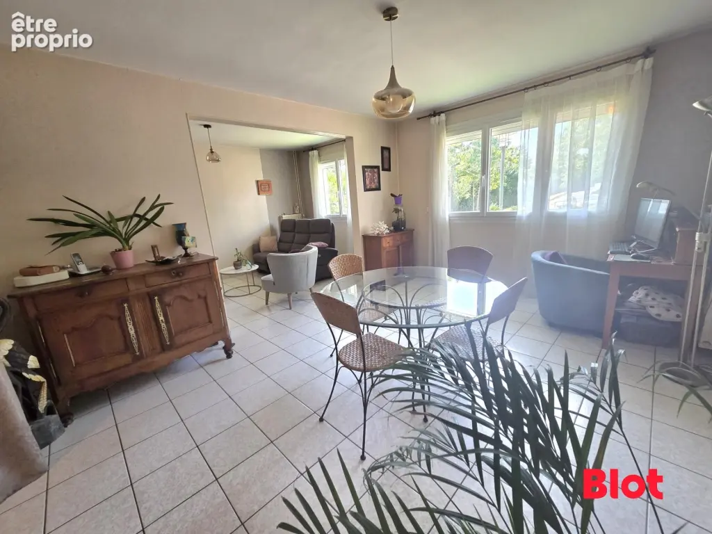 Appartement 5 pièces 90 m² à vendre à Rennes (35200) - photo 3