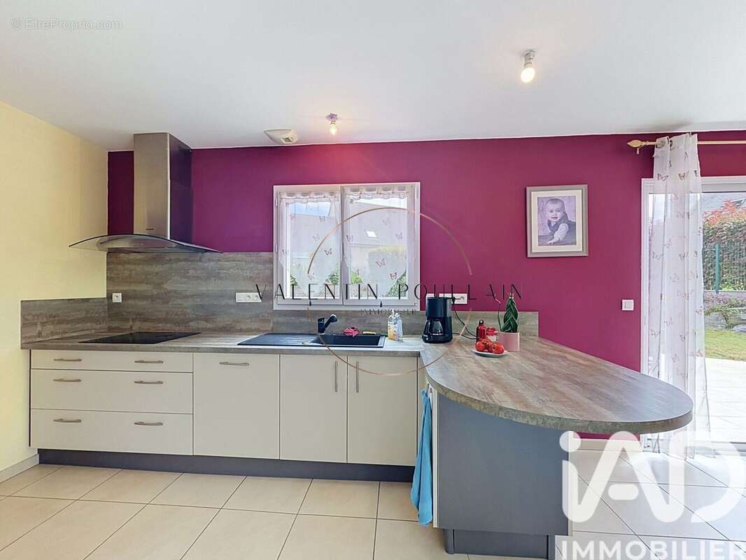 Maison 138 m² à Saint-Lo  - photo 9
