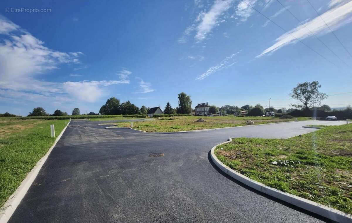 Terrain à SAINT-BENOIT-D&#039;HEBERTOT