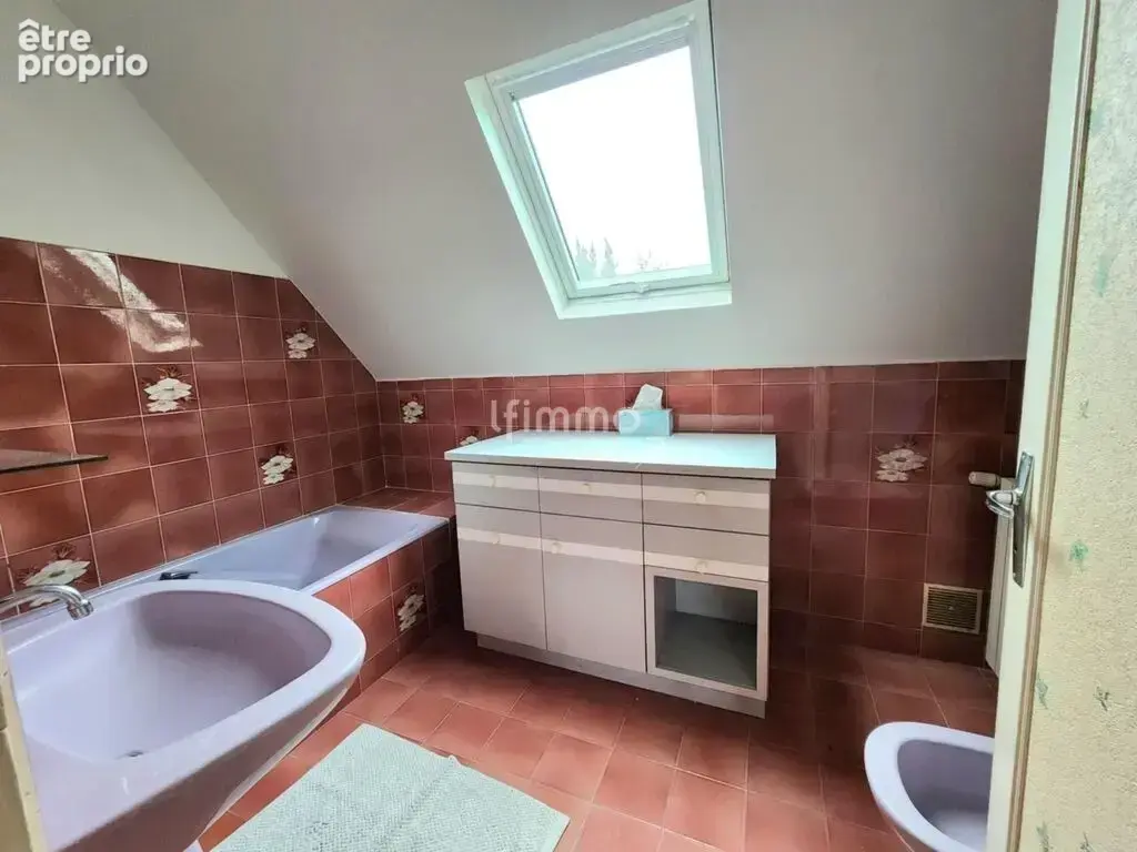 Maison saine avec un environnement calme - photo 9