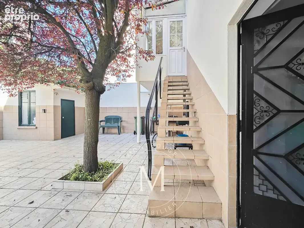 Maison Bagneux - 7 pièce(s) - 165.37m2 avec cour - photo 13