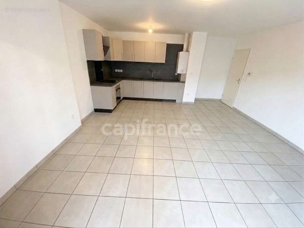 Appartement t3 de 63,05 m² – tres lumineux dans une residence recente (2016) et securisee a saint aubin de medoc (33) - photo 2
