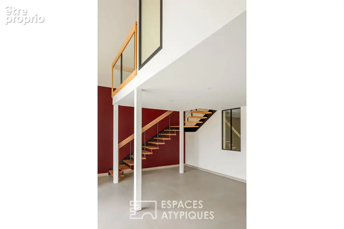 Loft contemporain en duplex et sa terrasse dans une ancienne friche industrielle - photo 4