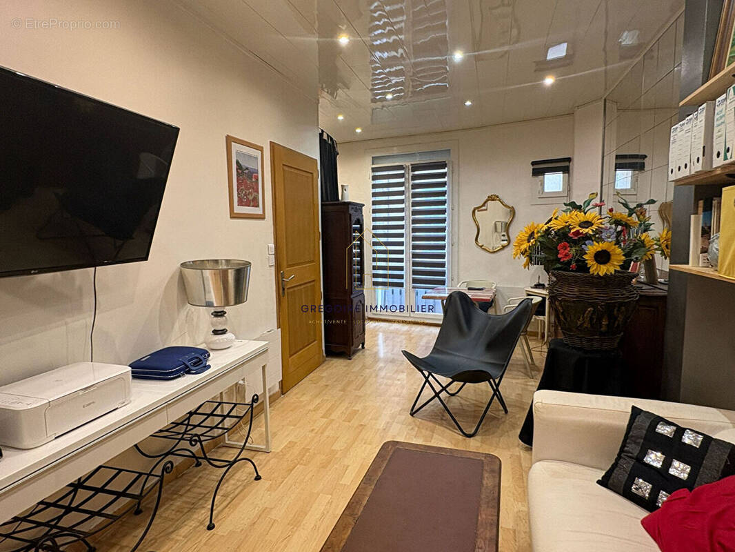 Appartement à CUCURON