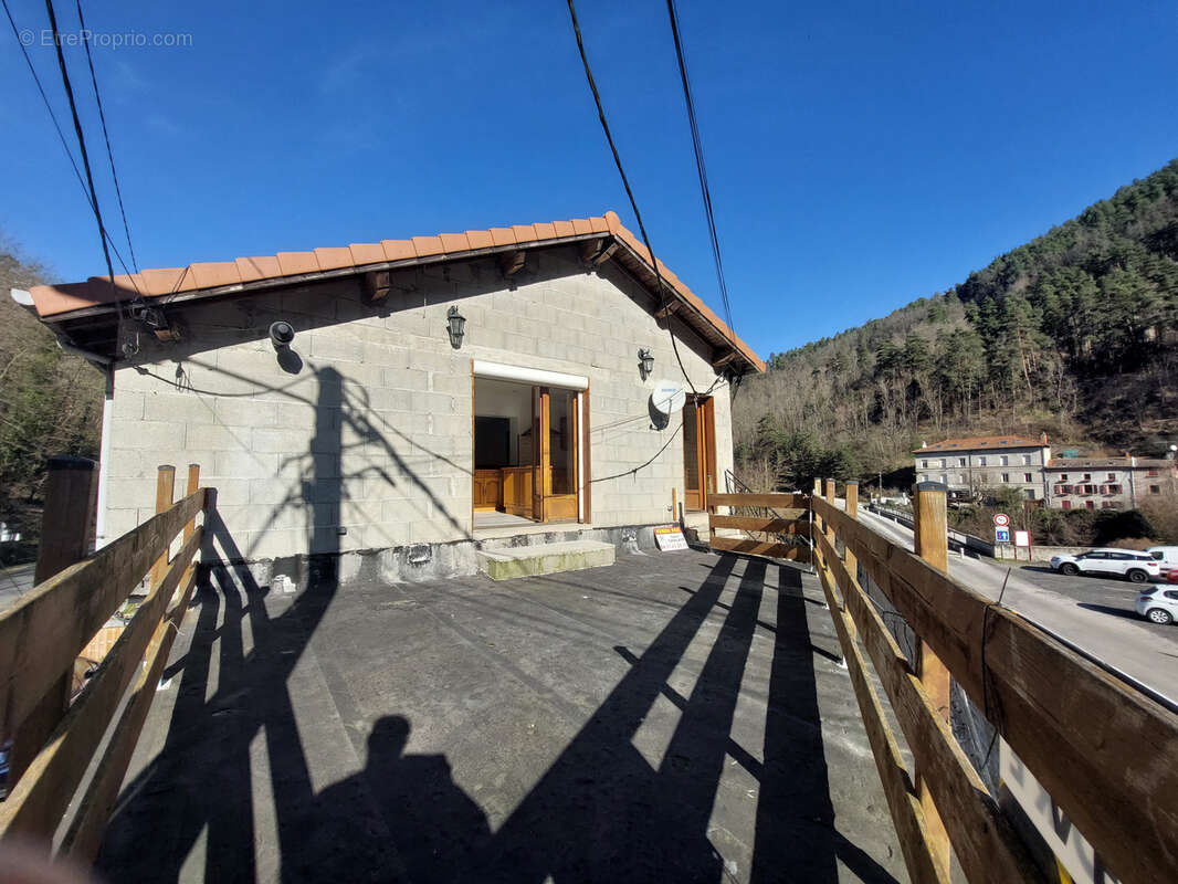 Appartement à SAINT-MAURICE-DE-LIGNON