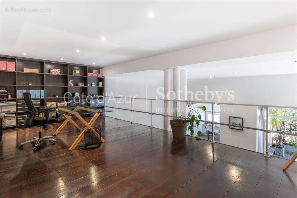 Appartement à BEAUSOLEIL