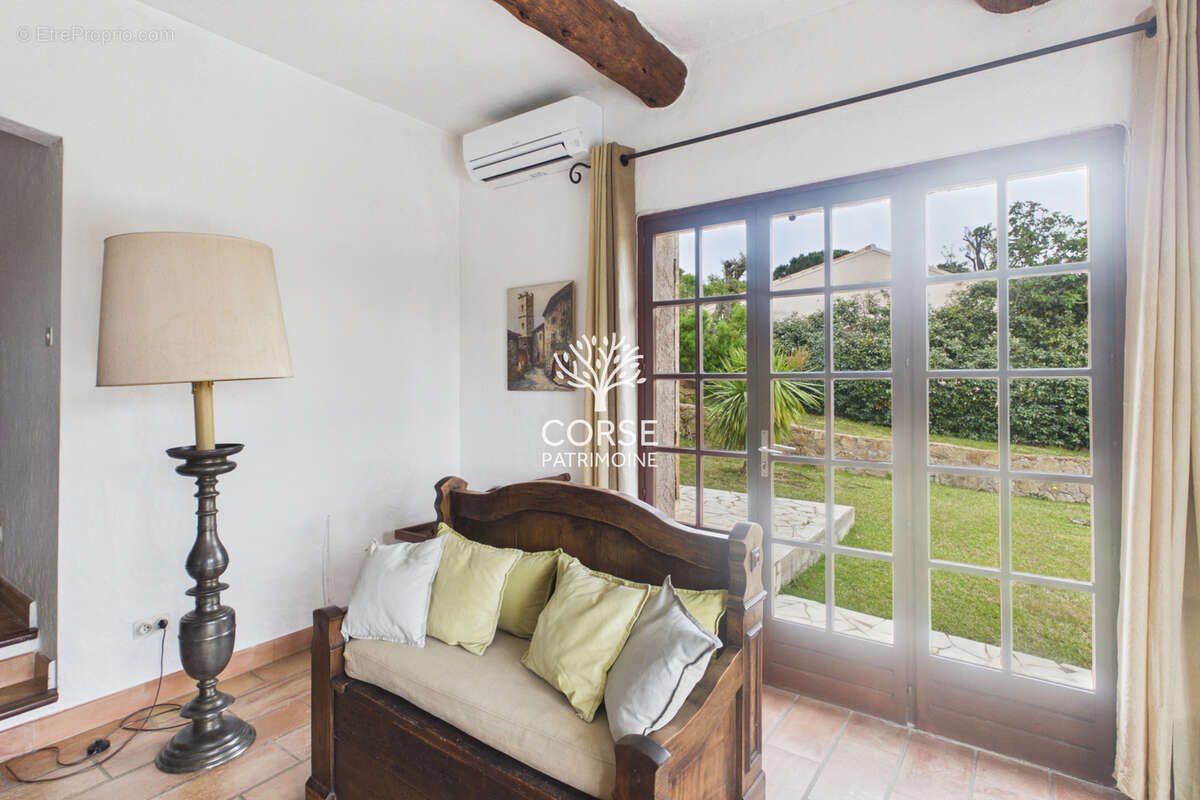 Maison à PORTO-VECCHIO