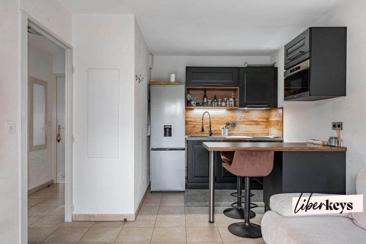 Appartement à ROQUEBRUNE-SUR-ARGENS